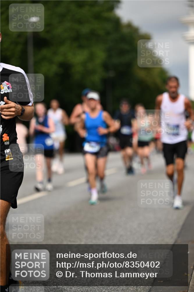 29.06.2025 - hella hamburg halbmarathon Dr. Thomas Lammeyer http://msf.ph/oto/8350402 29.06.2025 10:18:31 Kennedybrücke 1071, 1131, 1480, 1728, 2990, 3020, 3025, 3154, 3454, 3691, 3728, 3756, 3834, 5191, 5546, 5670, 6028, 6083, 6181, 6366, 6717, 6724, 7209, 7442, 7840, 7991, 8055, 8147, 8409, 8563, 8755, 9173, 9663, 10224, 10610, 10977 meine-sportfotos.de