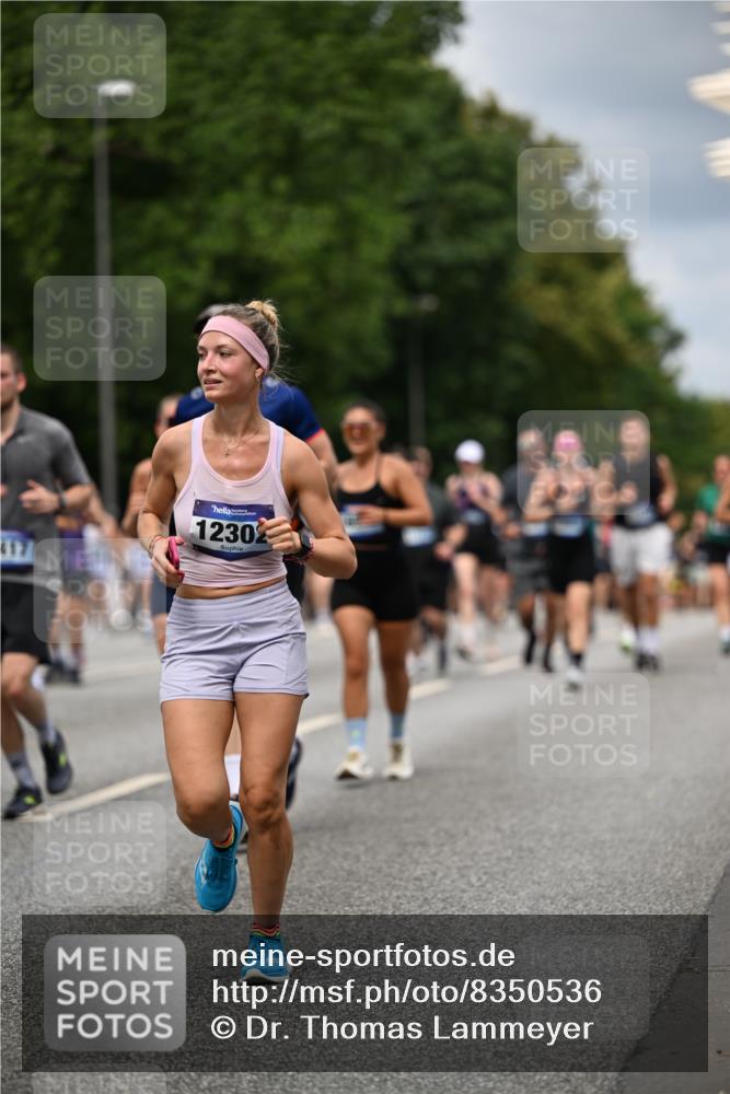 29.06.2025 - hella hamburg halbmarathon Dr. Thomas Lammeyer http://msf.ph/oto/8350536 29.06.2025 10:40:46 Kennedybrücke 1008, 1010, 1224, 3401, 3699, 3895, 4245, 4937, 5171, 5246, 5540, 5747, 5809, 5919, 6184, 6359, 6417, 7632, 8530, 8581, 9229, 9295, 9432, 9694, 9701, 9806, 10123, 10487, 10531, 10577, 10984 meine-sportfotos.de