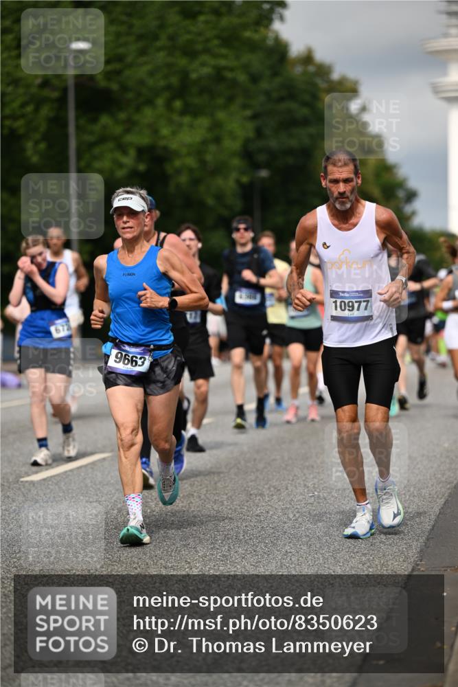 29.06.2025 - hella hamburg halbmarathon Dr. Thomas Lammeyer http://msf.ph/oto/8350623 29.06.2025 10:18:32 Kennedybrücke 1071, 1131, 1480, 1728, 3020, 3025, 3154, 3454, 3691, 3728, 3756, 3834, 5191, 5670, 6028, 6083, 6181, 6366, 6717, 6724, 7209, 7442, 7446, 7447, 7840, 8055, 8409, 8563, 8755, 9173, 9663, 10224, 10610, 10977 meine-sportfotos.de