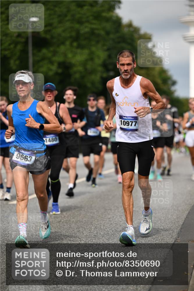 29.06.2025 - hella hamburg halbmarathon Dr. Thomas Lammeyer http://msf.ph/oto/8350690 29.06.2025 10:18:33 Kennedybrücke 1071, 1131, 1480, 1728, 2046, 3020, 3025, 3154, 3454, 3691, 3728, 3756, 3834, 5191, 6028, 6083, 6181, 6366, 6717, 6724, 7209, 7442, 7446, 7447, 7840, 8055, 8409, 8563, 8755, 9173, 9663, 10224, 10610, 10977 meine-sportfotos.de