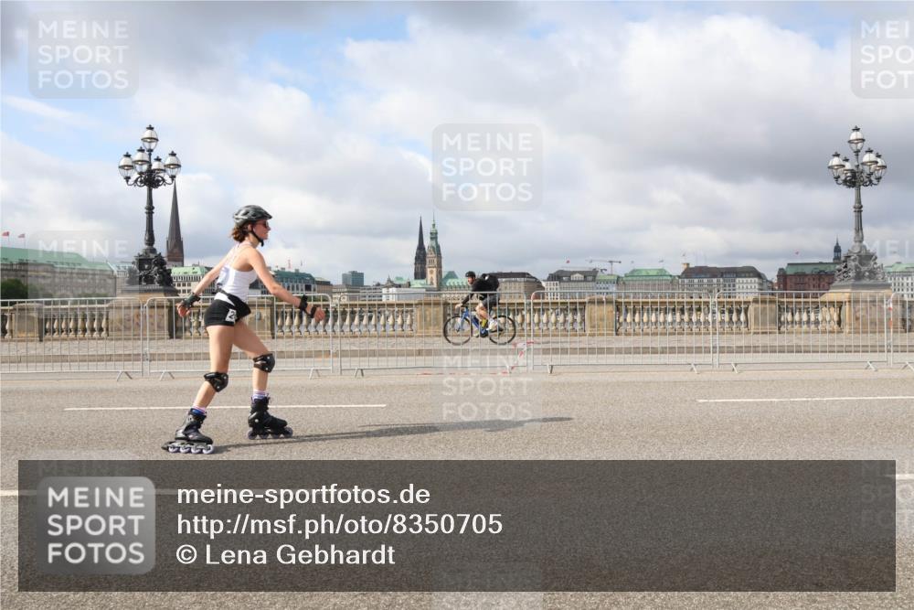 29.06.2025 - hella hamburg halbmarathon Lena Gebhardt http://msf.ph/oto/8350705 29.06.2025 09:09:24 Lombardsbrücke  meine-sportfotos.de