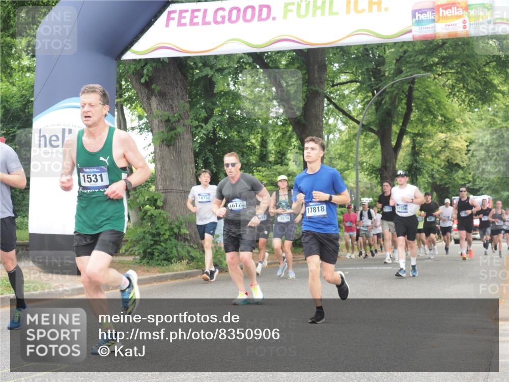 29.06.2025 - hella hamburg halbmarathon KatJ http://msf.ph/oto/8350906 29.06.2025 10:50:52 Zwischen KM18-KM19 1531, 4945, 6966 meine-sportfotos.de
