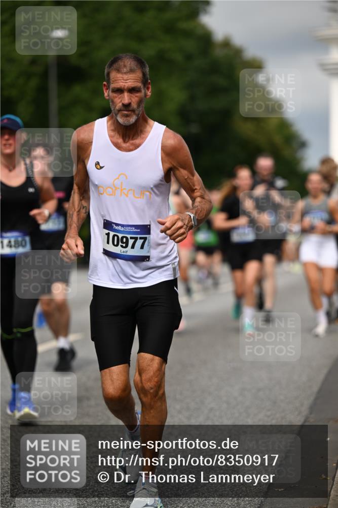 29.06.2025 - hella hamburg halbmarathon Dr. Thomas Lammeyer http://msf.ph/oto/8350917 29.06.2025 10:18:34 Kennedybrücke 1071, 1131, 1480, 1728, 2046, 3020, 3025, 3154, 3454, 3691, 3728, 3756, 3834, 5191, 6028, 6083, 6181, 6366, 6717, 6724, 7209, 7442, 7446, 7447, 7840, 8055, 8409, 8563, 8755, 9173, 9663, 10224, 10610, 10977 meine-sportfotos.de