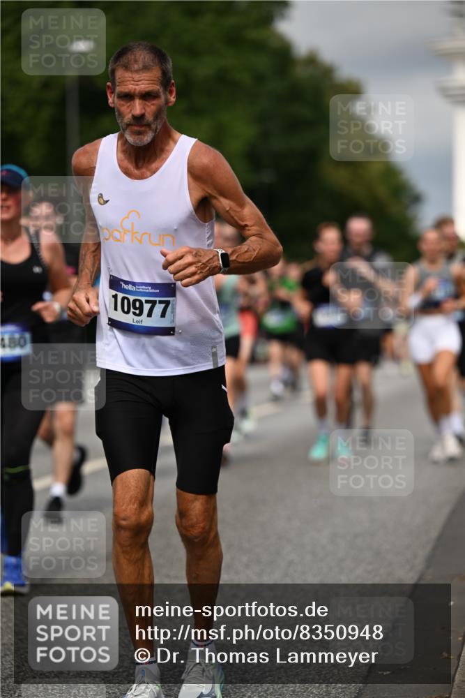 29.06.2025 - hella hamburg halbmarathon Dr. Thomas Lammeyer http://msf.ph/oto/8350948 29.06.2025 10:18:34 Kennedybrücke 1071, 1131, 1480, 1728, 2046, 3020, 3025, 3154, 3454, 3691, 3728, 3756, 3834, 5191, 6028, 6083, 6181, 6366, 6717, 6724, 7209, 7442, 7446, 7447, 7840, 8055, 8409, 8563, 8755, 9173, 9663, 10224, 10610, 10977 meine-sportfotos.de