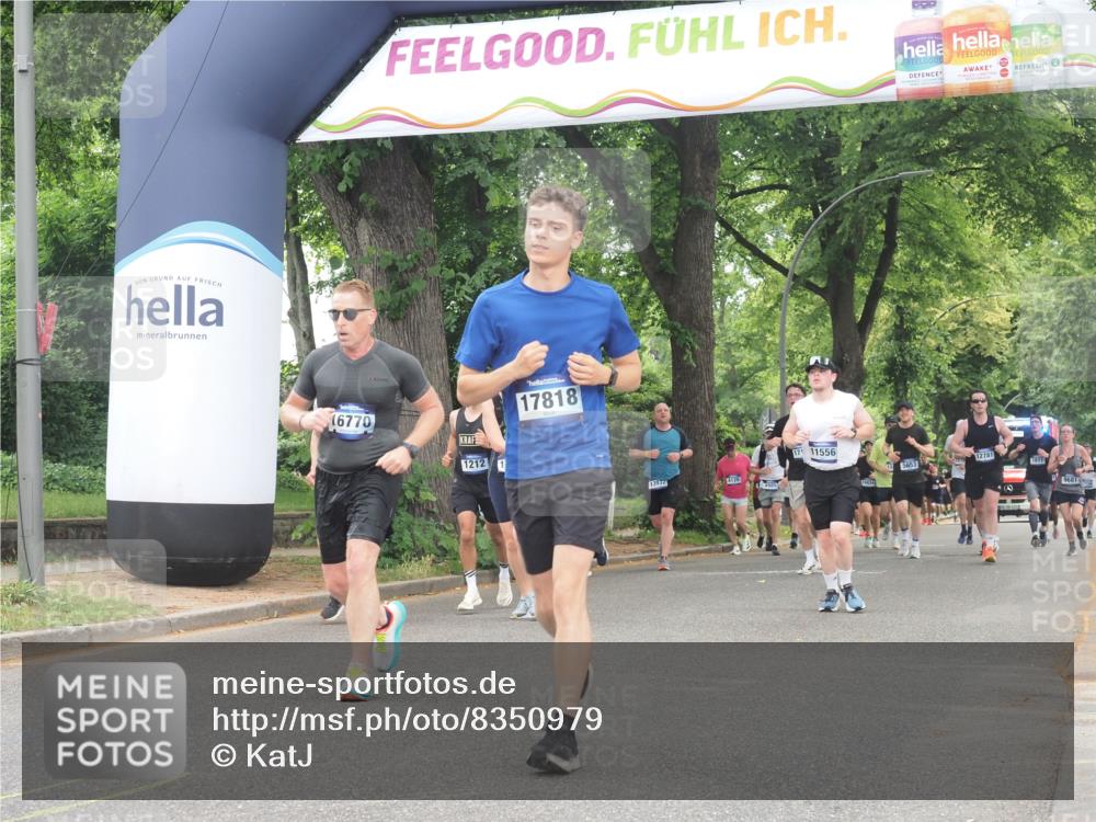 29.06.2025 - hella hamburg halbmarathon KatJ http://msf.ph/oto/8350979 29.06.2025 10:50:53 Zwischen KM18-KM19 1531, 4945 meine-sportfotos.de