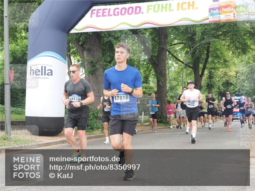 29.06.2025 - hella hamburg halbmarathon KatJ http://msf.ph/oto/8350997 29.06.2025 10:50:53 Zwischen KM18-KM19 1531, 4945 meine-sportfotos.de
