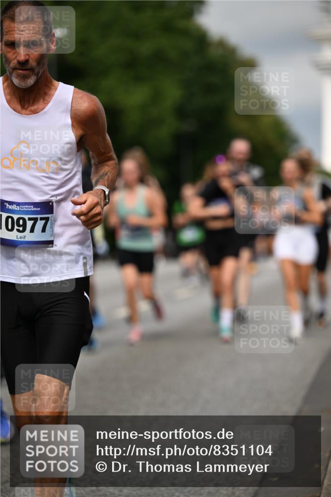 29.06.2025 - hella hamburg halbmarathon Dr. Thomas Lammeyer http://msf.ph/oto/8351104 29.06.2025 10:18:35 Kennedybrücke 1071, 1131, 1480, 1728, 2046, 3020, 3025, 3154, 3454, 3691, 3728, 3756, 3834, 5191, 6028, 6083, 6181, 6366, 6717, 6724, 7442, 7446, 7447, 8055, 8522, 8563, 8755, 9173, 9663, 10224, 10610, 10977 meine-sportfotos.de