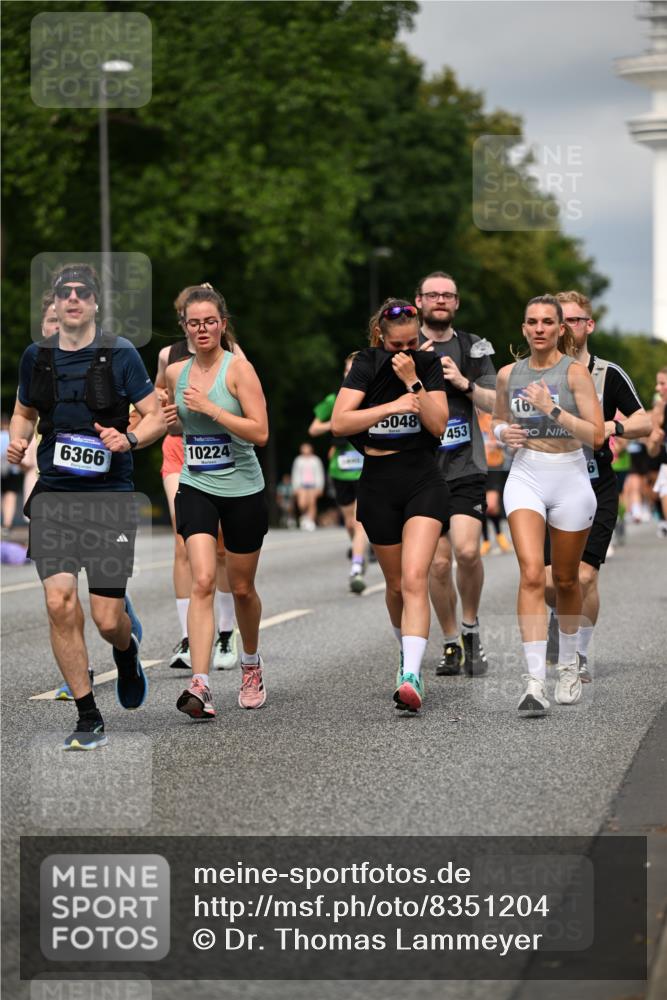 29.06.2025 - hella hamburg halbmarathon Dr. Thomas Lammeyer http://msf.ph/oto/8351204 29.06.2025 10:18:35 Kennedybrücke 1071, 1131, 1480, 1728, 2046, 3020, 3025, 3154, 3454, 3691, 3728, 3756, 3834, 5191, 6028, 6083, 6181, 6366, 6717, 6724, 7442, 7446, 7447, 8055, 8522, 8563, 8755, 9173, 9663, 10224, 10610, 10977 meine-sportfotos.de