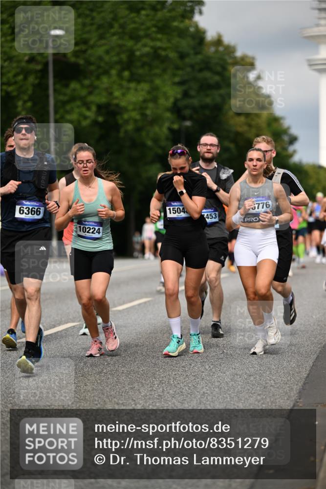 29.06.2025 - hella hamburg halbmarathon Dr. Thomas Lammeyer http://msf.ph/oto/8351279 29.06.2025 10:18:36 Kennedybrücke 1071, 1131, 1480, 1728, 2046, 3020, 3025, 3154, 3454, 3691, 3728, 3756, 3834, 5191, 6028, 6181, 6366, 6717, 6724, 7442, 7446, 7447, 8055, 8522, 8563, 8755, 8892, 9173, 9663, 10224, 10610, 10977 meine-sportfotos.de