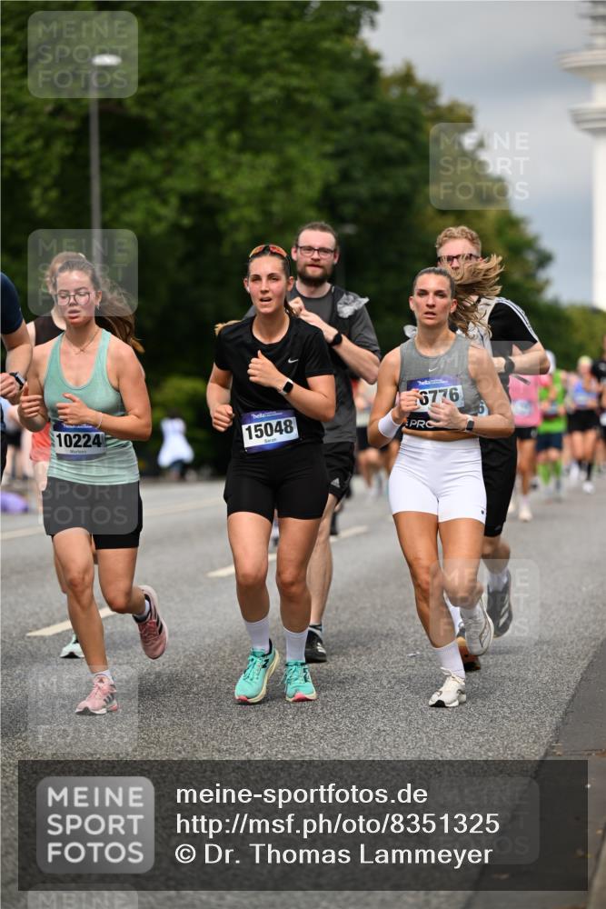 29.06.2025 - hella hamburg halbmarathon Dr. Thomas Lammeyer http://msf.ph/oto/8351325 29.06.2025 10:18:36 Kennedybrücke 1071, 1131, 1480, 1728, 2046, 3020, 3025, 3154, 3454, 3691, 3728, 3756, 3834, 5191, 6028, 6181, 6366, 6717, 6724, 7442, 7446, 7447, 8055, 8522, 8563, 8755, 8892, 9173, 9663, 10224, 10610, 10977 meine-sportfotos.de