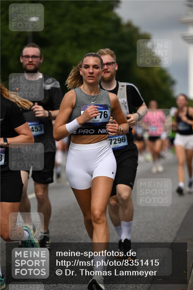 29.06.2025 - hella hamburg halbmarathon Dr. Thomas Lammeyer http://msf.ph/oto/8351415 29.06.2025 10:18:38 Kennedybrücke 1071, 1131, 1480, 1728, 2046, 3020, 3025, 3454, 3691, 3728, 3756, 3834, 5191, 6181, 6366, 6717, 6724, 7195, 7442, 7446, 7447, 7881, 8055, 8522, 8563, 8755, 8892, 9173, 9663, 9709, 10224, 10610, 10977 meine-sportfotos.de