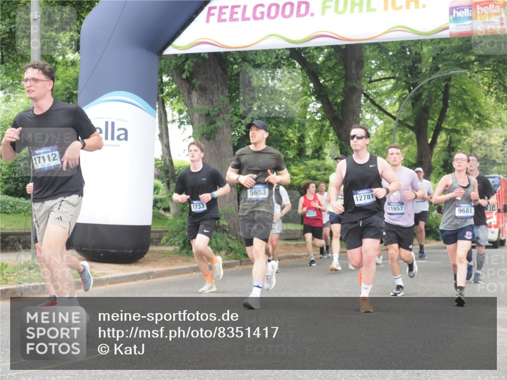29.06.2025 - hella hamburg halbmarathon KatJ http://msf.ph/oto/8351417 29.06.2025 10:50:57 Zwischen KM18-KM19 1212, 1531, 1733, 2463, 5653 meine-sportfotos.de