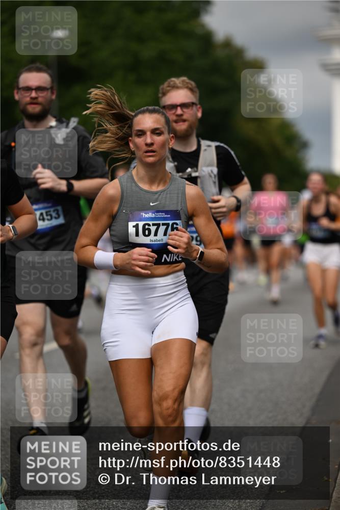 29.06.2025 - hella hamburg halbmarathon Dr. Thomas Lammeyer http://msf.ph/oto/8351448 29.06.2025 10:18:38 Kennedybrücke 1071, 1131, 1480, 1728, 2046, 3020, 3025, 3454, 3691, 3728, 3756, 3834, 5191, 6181, 6366, 6717, 6724, 7195, 7442, 7446, 7447, 7881, 8055, 8522, 8563, 8755, 8892, 9173, 9663, 9709, 10224, 10610, 10977 meine-sportfotos.de