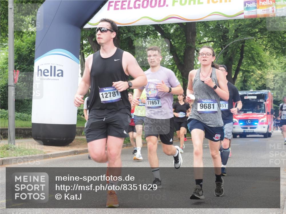 29.06.2025 - hella hamburg halbmarathon KatJ http://msf.ph/oto/8351629 29.06.2025 10:50:59 Zwischen KM18-KM19 1212, 1733, 1851, 2463, 4985, 5653, 7333 meine-sportfotos.de