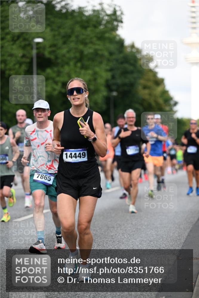 29.06.2025 - hella hamburg halbmarathon Dr. Thomas Lammeyer http://msf.ph/oto/8351766 29.06.2025 09:56:19 Kennedybrücke 1070, 1139, 1220, 1415, 1468, 1512, 1613, 1782, 2233, 3098, 3109, 3124, 4080, 4497, 4691, 5011, 5476, 5477, 7067, 7191, 7325, 7432, 7451, 7843, 7865, 7961, 8467, 9081, 10000, 10099, 10251, 10741, 10796, 11346 meine-sportfotos.de