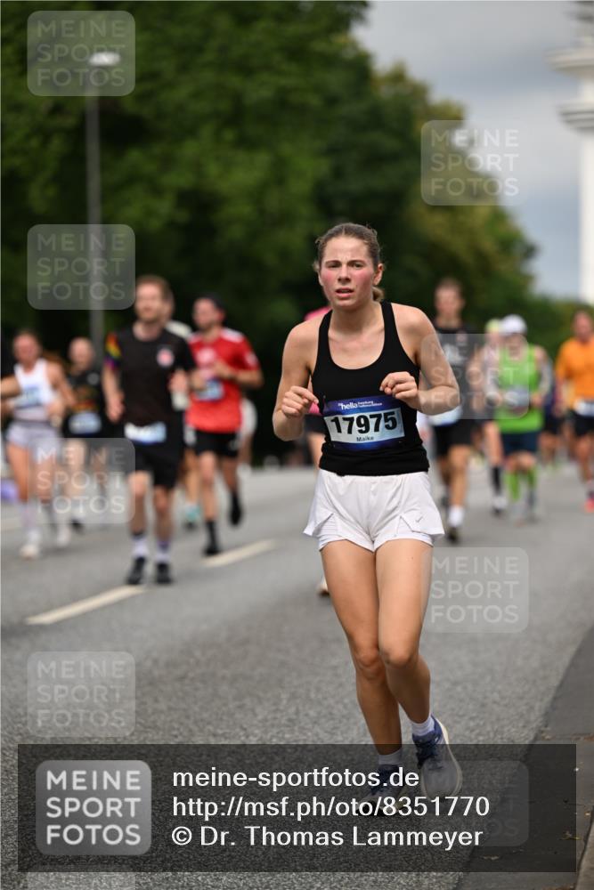 29.06.2025 - hella hamburg halbmarathon Dr. Thomas Lammeyer http://msf.ph/oto/8351770 29.06.2025 10:18:41 Kennedybrücke 1071, 1131, 1480, 1728, 2046, 2690, 3020, 3025, 3454, 3691, 3834, 5191, 6181, 6366, 6717, 6724, 7195, 7442, 7446, 7447, 7881, 8055, 8275, 8522, 8563, 8755, 8854, 8892, 9173, 9663, 9709, 10224, 10977 meine-sportfotos.de