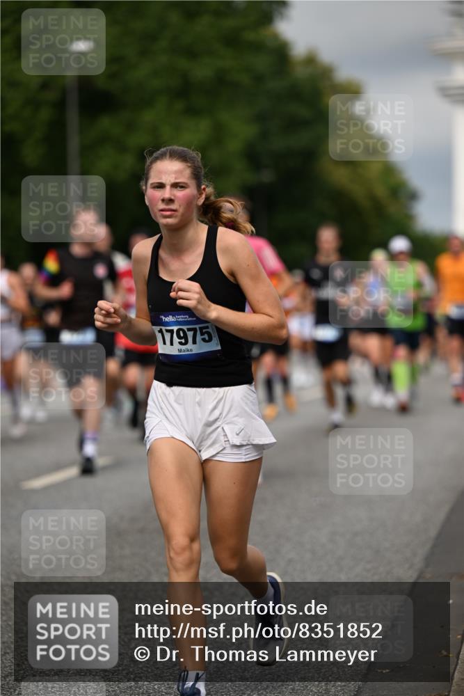 29.06.2025 - hella hamburg halbmarathon Dr. Thomas Lammeyer http://msf.ph/oto/8351852 29.06.2025 10:18:41 Kennedybrücke 1071, 1131, 1480, 1728, 2046, 2690, 3020, 3025, 3454, 3691, 3834, 5191, 6181, 6366, 6717, 6724, 7195, 7442, 7446, 7447, 7881, 8055, 8275, 8522, 8563, 8755, 8854, 8892, 9173, 9663, 9709, 10224, 10977 meine-sportfotos.de