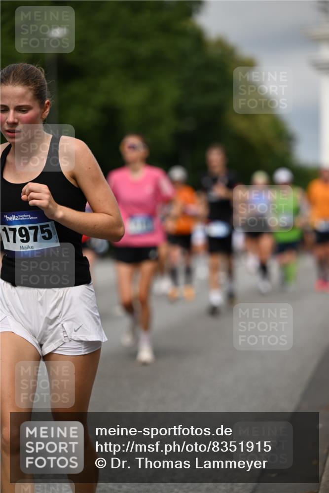 29.06.2025 - hella hamburg halbmarathon Dr. Thomas Lammeyer http://msf.ph/oto/8351915 29.06.2025 10:18:42 Kennedybrücke 1071, 1131, 1480, 1728, 2046, 2690, 3020, 3025, 3454, 3691, 3834, 4641, 5191, 6181, 6366, 6717, 6724, 7195, 7442, 7446, 7447, 7881, 8055, 8275, 8522, 8563, 8755, 8854, 8892, 9173, 9663, 9709, 10224, 10589, 10717, 10977 meine-sportfotos.de