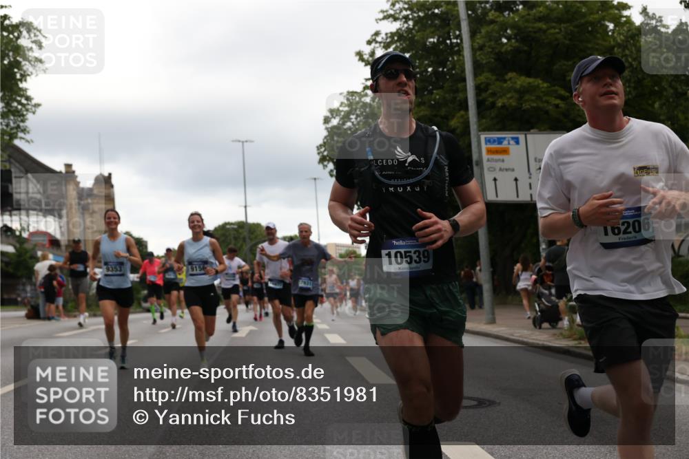 29.06.2025 - hella hamburg halbmarathon Yannick Fuchs http://msf.ph/oto/8351981 29.06.2025 10:52:50 20KM 1285, 1642, 1946, 1951, 2027, 2711, 2855, 5084, 5347, 5633, 6208, 6636, 6860, 6997, 7476, 8392, 8929, 9156, 9353, 9553, 9555, 9655, 9835, 10539, 10915, 12809, 13407, 14355, 14375, 14631, 14914, 15263, 15824, 16160, 16206, 16409, 16563, 16922, 16924, 17346, 17665, 17782, 17810, 17839, 17852, 17931, 17967, 18112, 18232, 18266, 18556, 18682, 18730, 18833, 18954, 19002, 19003 meine-sportfotos.de