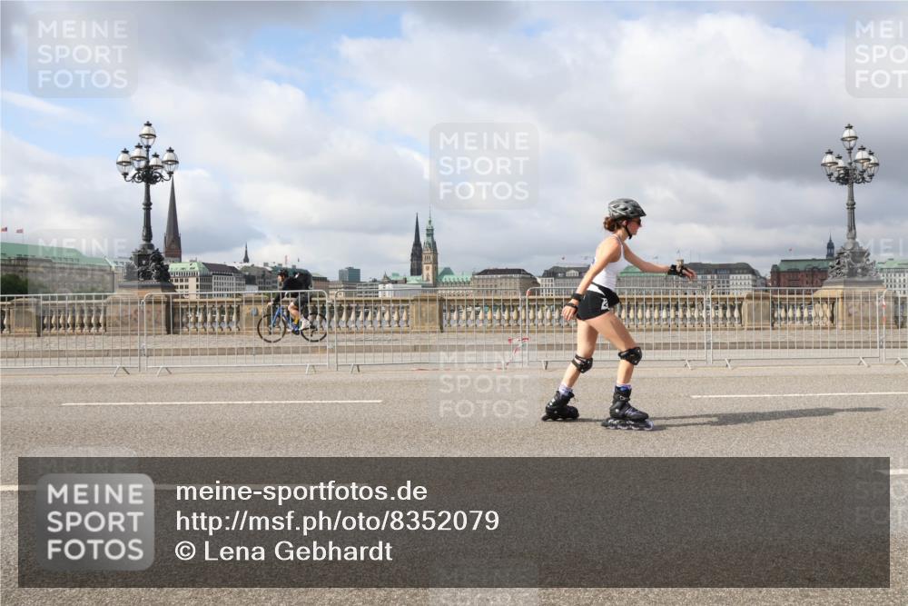 29.06.2025 - hella hamburg halbmarathon Lena Gebhardt http://msf.ph/oto/8352079 29.06.2025 09:09:25 Lombardsbrücke  meine-sportfotos.de