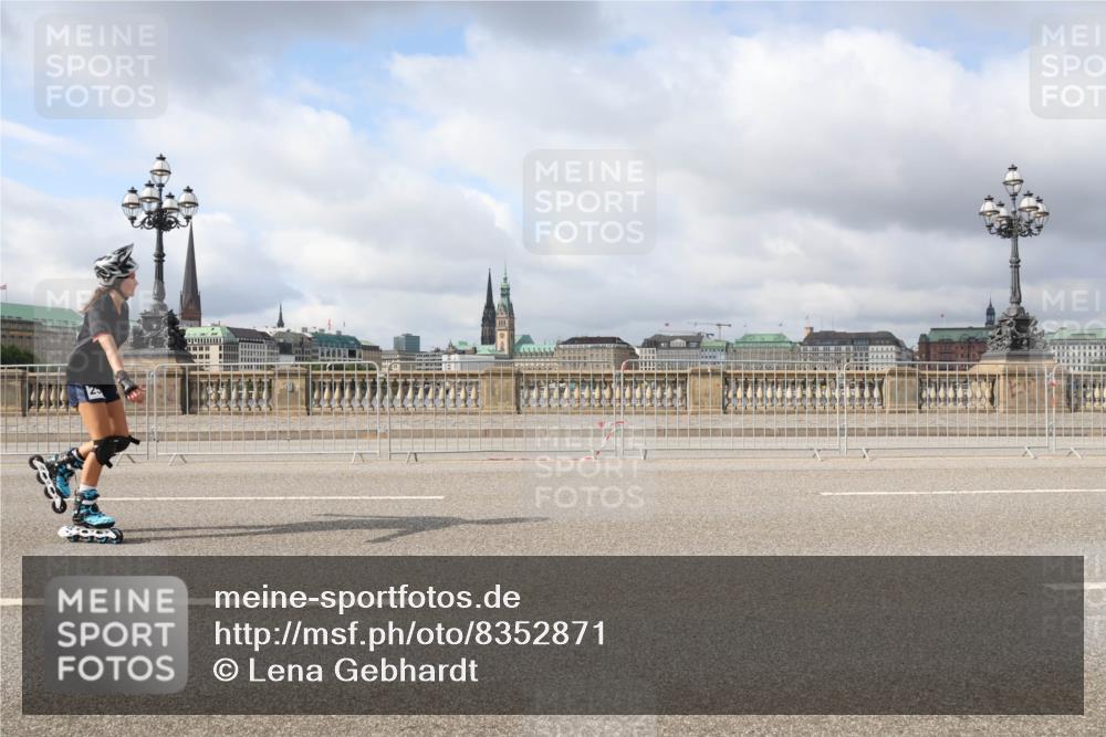 29.06.2025 - hella hamburg halbmarathon Lena Gebhardt http://msf.ph/oto/8352871 29.06.2025 09:09:26 Lombardsbrücke  meine-sportfotos.de