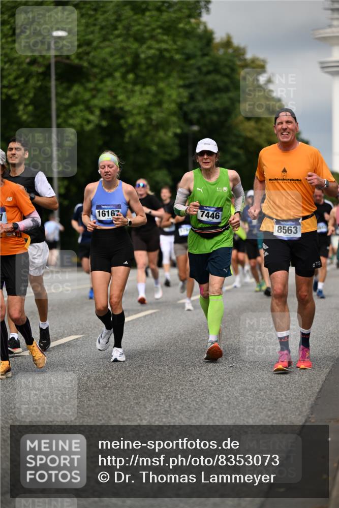 29.06.2025 - hella hamburg halbmarathon Dr. Thomas Lammeyer http://msf.ph/oto/8353073 29.06.2025 10:18:46 Kennedybrücke 1071, 1296, 1480, 1728, 1745, 2046, 2281, 2690, 3025, 3454, 3507, 3509, 3691, 4641, 5608, 5800, 6181, 6366, 6710, 6717, 6724, 7195, 7446, 7447, 7881, 8055, 8239, 8256, 8275, 8522, 8563, 8755, 8854, 8892, 9173, 9709, 10224, 10589, 10717, 10977, 11271 meine-sportfotos.de