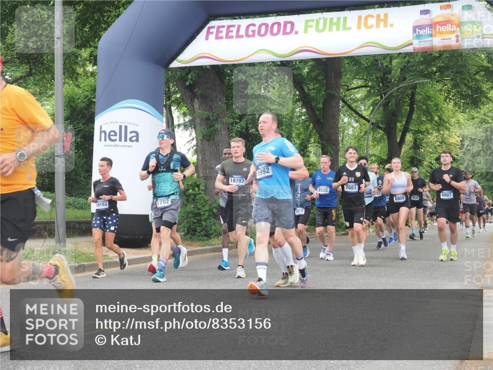 29.06.2025 - hella hamburg halbmarathon KatJ http://msf.ph/oto/8353156 29.06.2025 10:51:24 Zwischen KM18-KM19 1194, 1702, 1992, 2979, 4542, 6907, 6908, 7081, 8520, 8561 meine-sportfotos.de