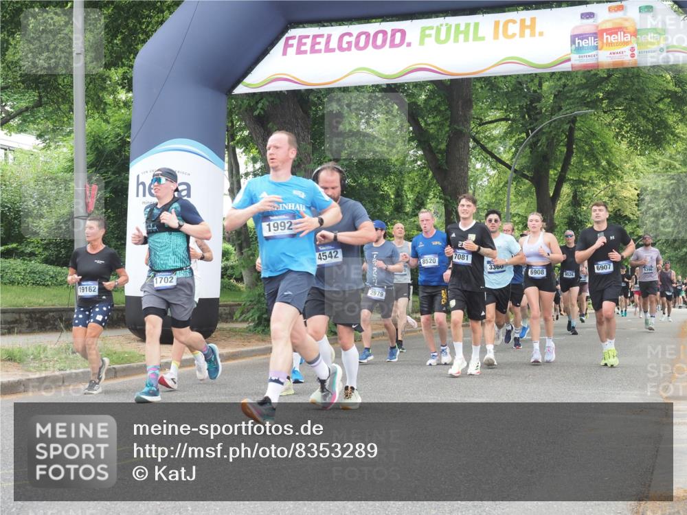 29.06.2025 - hella hamburg halbmarathon KatJ http://msf.ph/oto/8353289 29.06.2025 10:51:24 Zwischen KM18-KM19 1194, 1702, 1992, 2979, 4542, 6907, 6908, 7081, 8520, 8561 meine-sportfotos.de