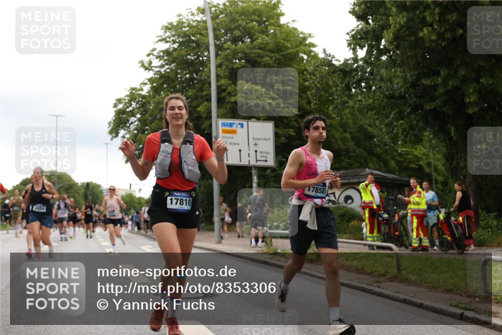 29.06.2025 - hella hamburg halbmarathon Yannick Fuchs http://msf.ph/oto/8353306 29.06.2025 10:52:54 20KM 1285, 1642, 1946, 1951, 2006, 2027, 2677, 2855, 3181, 5084, 5347, 5633, 6202, 6208, 6636, 6860, 6997, 7476, 8290, 8392, 8929, 9156, 9353, 9655, 9835, 10036, 10539, 10915, 12809, 13407, 14375, 14631, 14914, 15240, 15263, 15824, 16160, 16206, 16409, 16563, 16922, 16924, 17017, 17346, 17782, 17810, 17839, 17852, 17931, 18112, 18153, 18232, 18266, 18327, 18556, 18682, 18730, 18833, 18954, 19002, 19003 meine-sportfotos.de