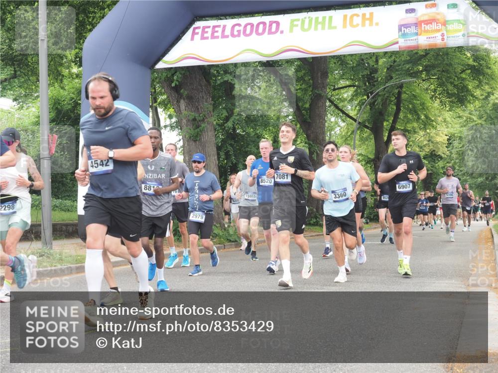 29.06.2025 - hella hamburg halbmarathon KatJ http://msf.ph/oto/8353429 29.06.2025 10:51:25 Zwischen KM18-KM19 1194, 1702, 1992, 2298, 2782, 2979, 4542, 6585, 6907, 6908, 7081, 8520, 8561 meine-sportfotos.de