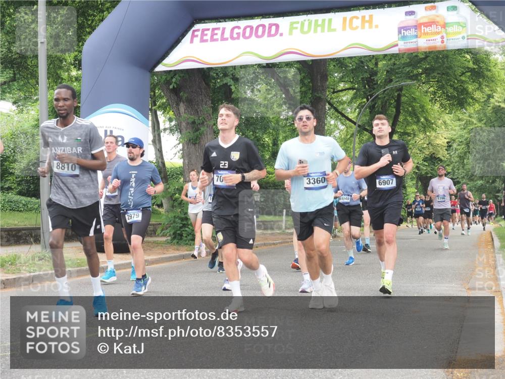 29.06.2025 - hella hamburg halbmarathon KatJ http://msf.ph/oto/8353557 29.06.2025 10:51:26 Zwischen KM18-KM19 1194, 1702, 1992, 2298, 2782, 2979, 4542, 6585, 6907, 6908, 7081, 8520, 8561 meine-sportfotos.de