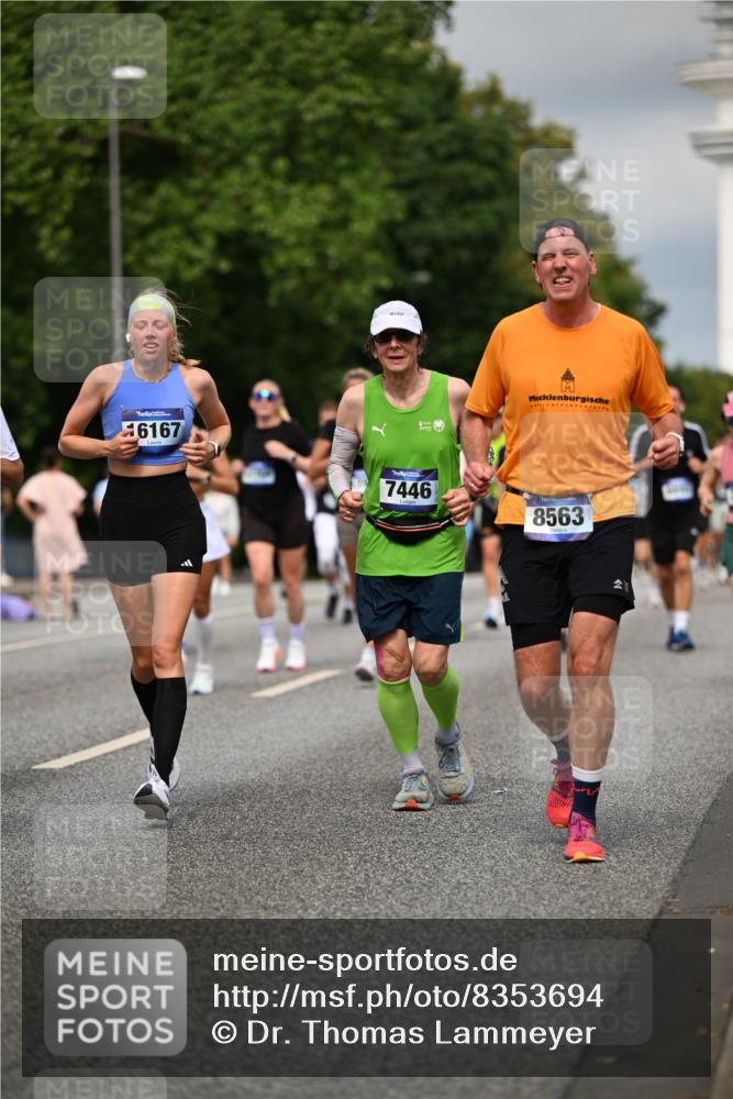 29.06.2025 - hella hamburg halbmarathon Dr. Thomas Lammeyer http://msf.ph/oto/8353694 29.06.2025 10:18:47 Kennedybrücke 1071, 1296, 1379, 1480, 1728, 1745, 2046, 2281, 2690, 3025, 3454, 3507, 3509, 3691, 4495, 4641, 5608, 5800, 6181, 6366, 6710, 6717, 6724, 7195, 7446, 7447, 7881, 8055, 8239, 8256, 8275, 8522, 8563, 8755, 8854, 8892, 9173, 9709, 10224, 10589, 10717, 11271 meine-sportfotos.de