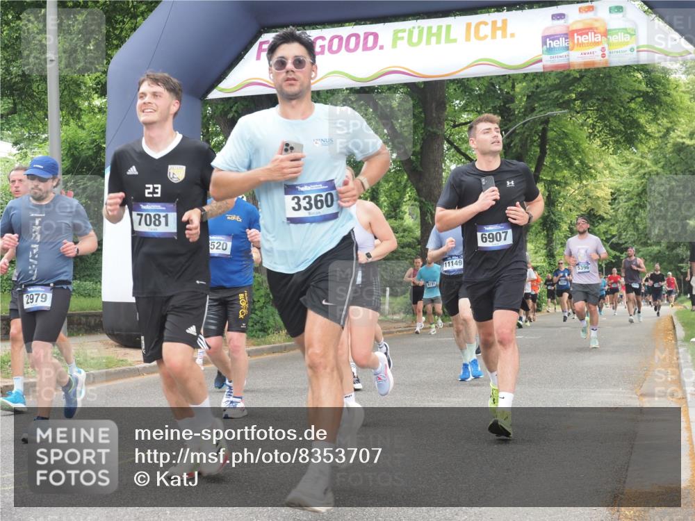 29.06.2025 - hella hamburg halbmarathon KatJ http://msf.ph/oto/8353707 29.06.2025 10:51:27 Zwischen KM18-KM19 1194, 1702, 1992, 2298, 2782, 2979, 4542, 6585, 6907, 6908, 7081, 8520, 8561 meine-sportfotos.de
