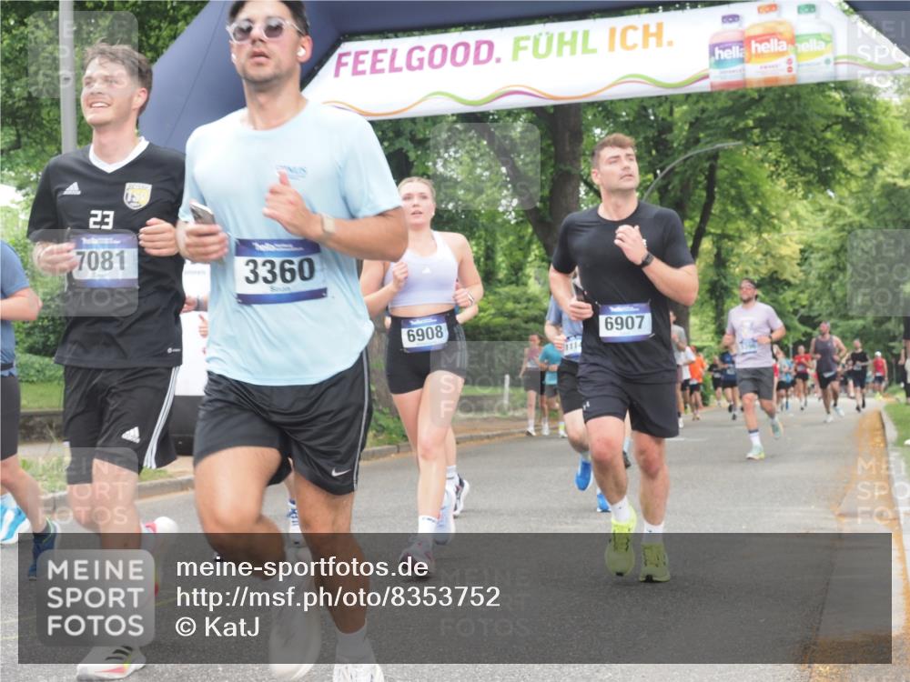 29.06.2025 - hella hamburg halbmarathon KatJ http://msf.ph/oto/8353752 29.06.2025 10:51:27 Zwischen KM18-KM19 1194, 1702, 1992, 2298, 2782, 2979, 4542, 6585, 6907, 6908, 7081, 8520, 8561 meine-sportfotos.de