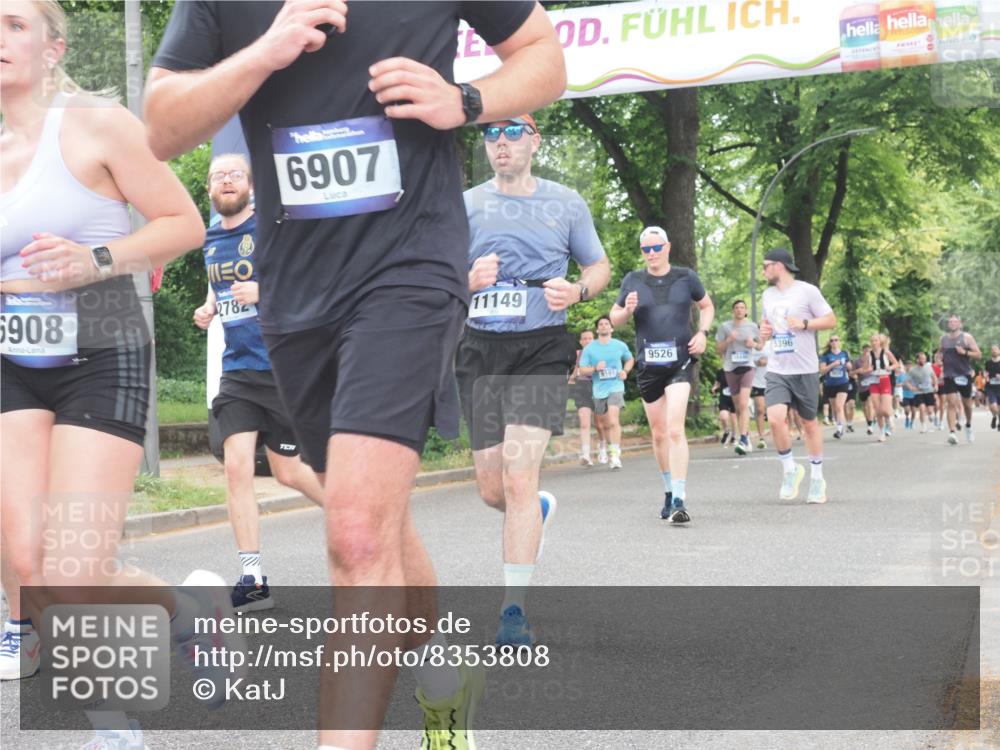 29.06.2025 - hella hamburg halbmarathon KatJ http://msf.ph/oto/8353808 29.06.2025 10:51:28 Zwischen KM18-KM19 1194, 1702, 1992, 2298, 2782, 2979, 4542, 5396, 6585, 6907, 6908, 7081, 8520, 8561 meine-sportfotos.de