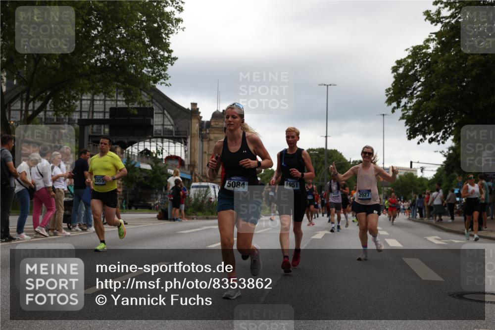 29.06.2025 - hella hamburg halbmarathon Yannick Fuchs http://msf.ph/oto/8353862 29.06.2025 10:52:56 20KM 1285, 1642, 1946, 1951, 2006, 2027, 2677, 2855, 2957, 2978, 3181, 5084, 5347, 5633, 6202, 6208, 6636, 6860, 6997, 7476, 8290, 8392, 8929, 9156, 9353, 9655, 9835, 10036, 10539, 10915, 12633, 12809, 13407, 14375, 14631, 14914, 15240, 15263, 15824, 16160, 16206, 16409, 16563, 16922, 16924, 17017, 17346, 17782, 17810, 17852, 17931, 18112, 18153, 18232, 18266, 18327, 18556, 18730, 18833, 18954, 19002, 19003 meine-sportfotos.de