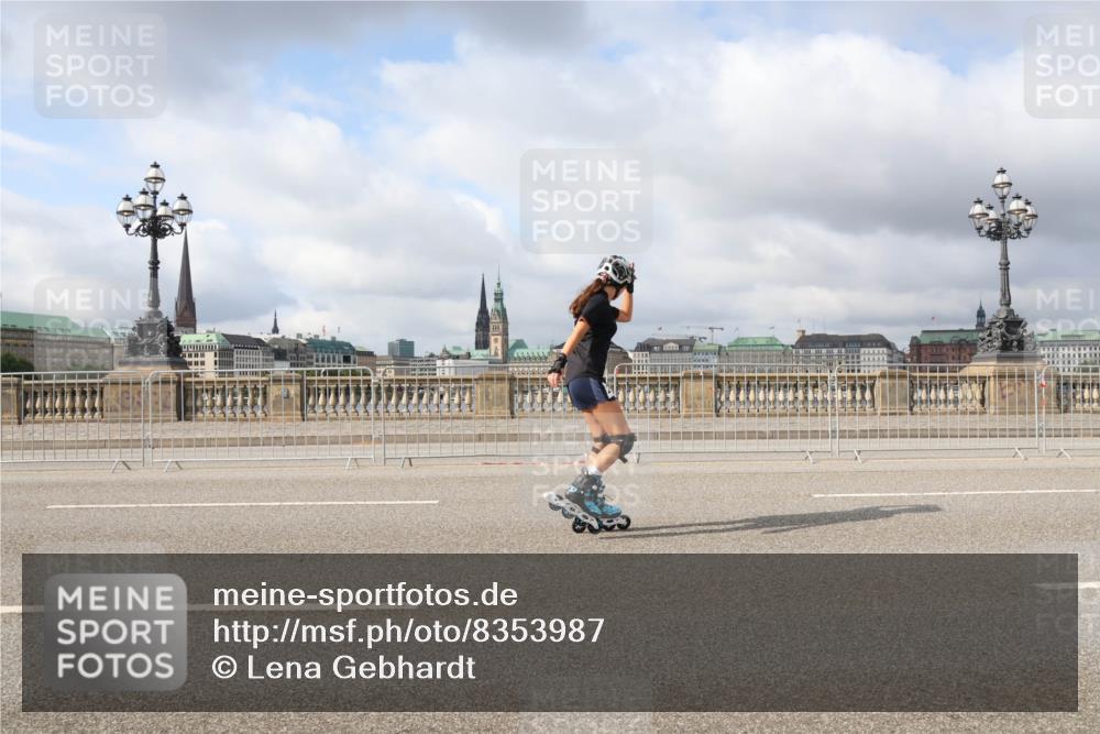 29.06.2025 - hella hamburg halbmarathon Lena Gebhardt http://msf.ph/oto/8353987 29.06.2025 09:09:27 Lombardsbrücke  meine-sportfotos.de