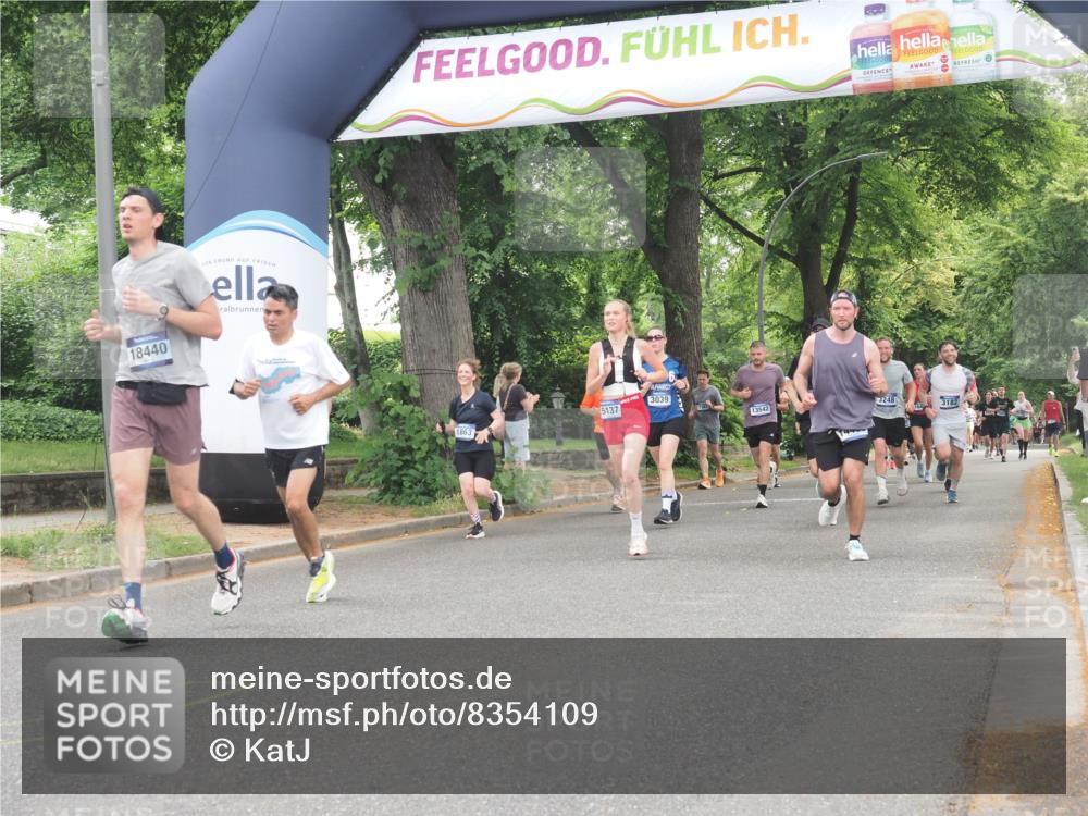 29.06.2025 - hella hamburg halbmarathon KatJ http://msf.ph/oto/8354109 29.06.2025 10:51:32 Zwischen KM18-KM19 1863, 2298, 2782, 5396, 6585, 6907, 6908, 7042 meine-sportfotos.de