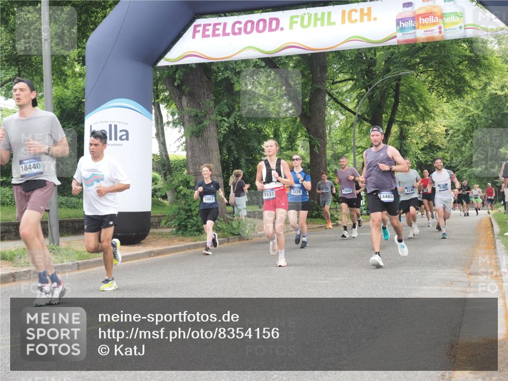 29.06.2025 - hella hamburg halbmarathon KatJ http://msf.ph/oto/8354156 29.06.2025 10:51:33 Zwischen KM18-KM19 1863, 2298, 2782, 3039, 5396, 6585, 7042 meine-sportfotos.de