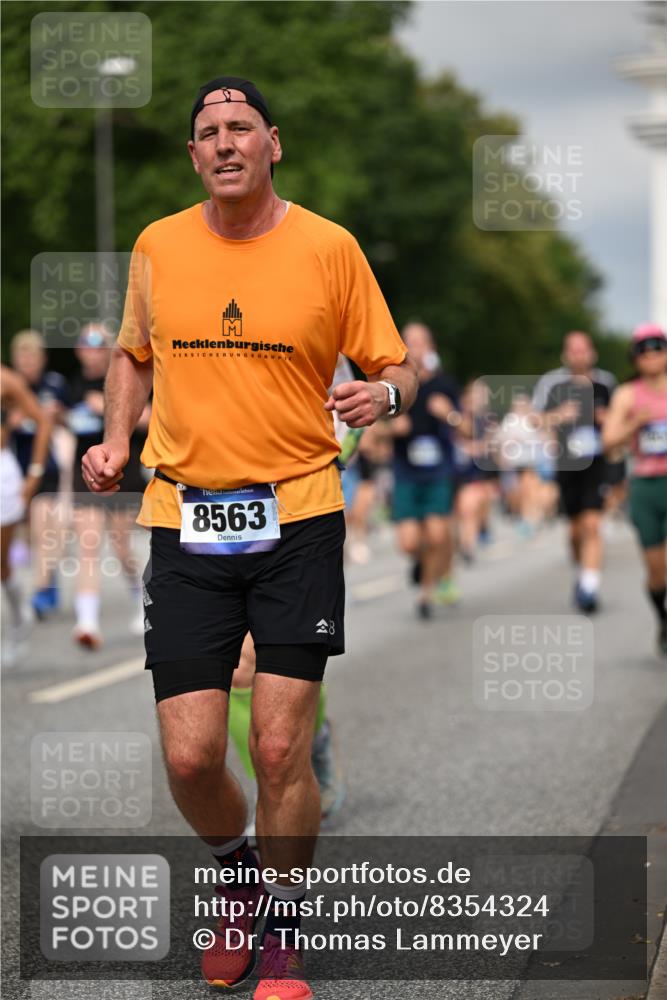 29.06.2025 - hella hamburg halbmarathon Dr. Thomas Lammeyer http://msf.ph/oto/8354324 29.06.2025 10:18:49 Kennedybrücke 1071, 1296, 1379, 1575, 1728, 1745, 2046, 2281, 2690, 3025, 3454, 3507, 3509, 3691, 4495, 4641, 5608, 5800, 6181, 6317, 6710, 6717, 6724, 7195, 7446, 7447, 7881, 8055, 8239, 8256, 8275, 8522, 8563, 8755, 8854, 8892, 9173, 9709, 10224, 10589, 10717, 11271 meine-sportfotos.de