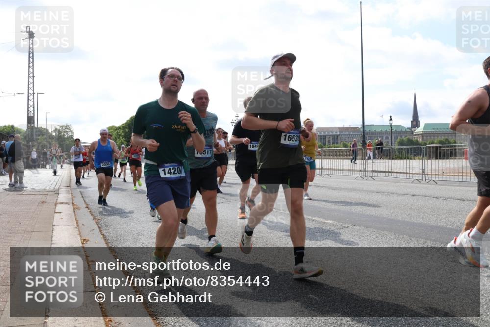 29.06.2025 - hella hamburg halbmarathon Lena Gebhardt http://msf.ph/oto/8354443 29.06.2025 10:01:18 Lombardsbrücke 2006, 18355, 21097, 1420, 1517, 1879, 16530, 1130, 1387, 1420, 1722, 1724, 1726, 2006, 2091, 2167, 2354, 2363, 2490, 2936, 3199, 3425, 3625, 3663, 3740, 4068, 4238, 4249, 4319, 4322, 4370, 4616, 4649, 4708, 5033, 5547, 5570, 5675, 5870, 6087, 6147, 6281, 0000, 6302, 6487, 6531, 6591, 6714, 6757, 6835, 6921, 6924, 7287, 7658, 7757, 7759, 7761, 7846, 8030, 8045, 8046, 8191, 8255, 8326, 8392, 8691, 8822, 8923, 9124, 9932, 10188, 10271, 10281, 10301, 10383, 10576, 11043, 11465 meine-sportfotos.de