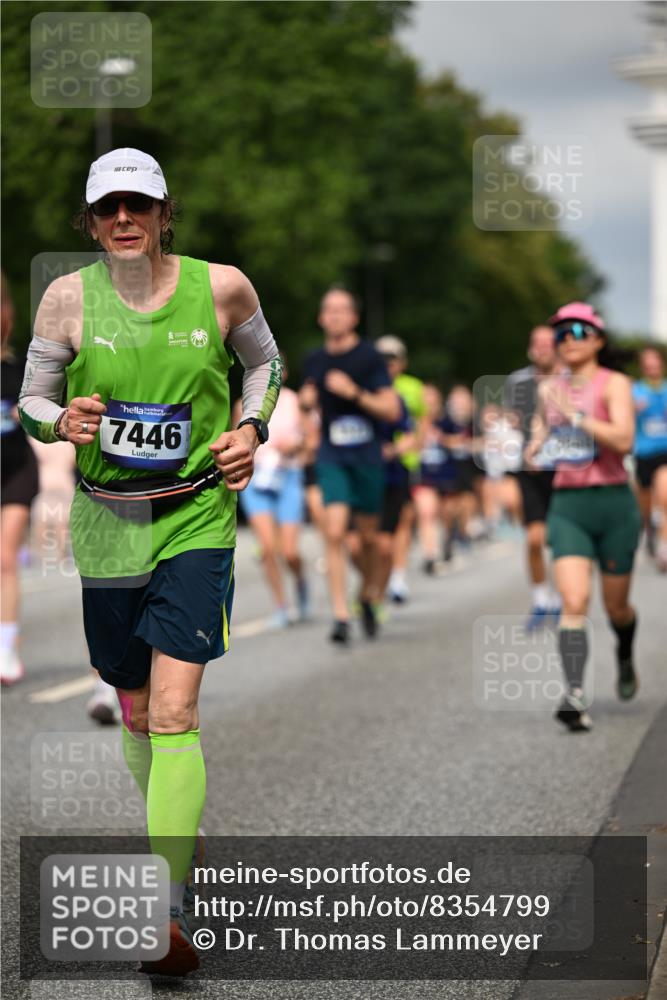 29.06.2025 - hella hamburg halbmarathon Dr. Thomas Lammeyer http://msf.ph/oto/8354799 29.06.2025 10:18:49 Kennedybrücke 1071, 1296, 1379, 1575, 1728, 1745, 2046, 2281, 2690, 3025, 3454, 3507, 3509, 3691, 4495, 4641, 5608, 5800, 6181, 6317, 6710, 6717, 6724, 7195, 7446, 7447, 7881, 8055, 8239, 8256, 8275, 8522, 8563, 8755, 8854, 8892, 9173, 9709, 10224, 10589, 10717, 11271 meine-sportfotos.de