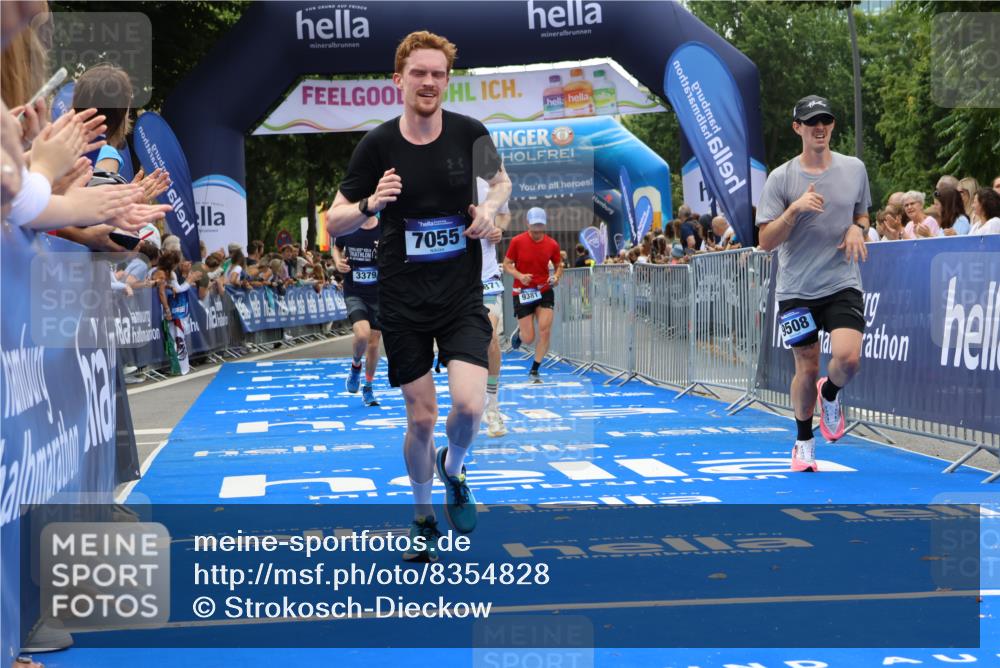 29.06.2025 - hella hamburg halbmarathon Strokosch-Dieckow http://msf.ph/oto/8354828 29.06.2025 10:30:45 Ziel 3379, 7055, 7481, 7880, 9381, 9508, 18235, 18871 meine-sportfotos.de