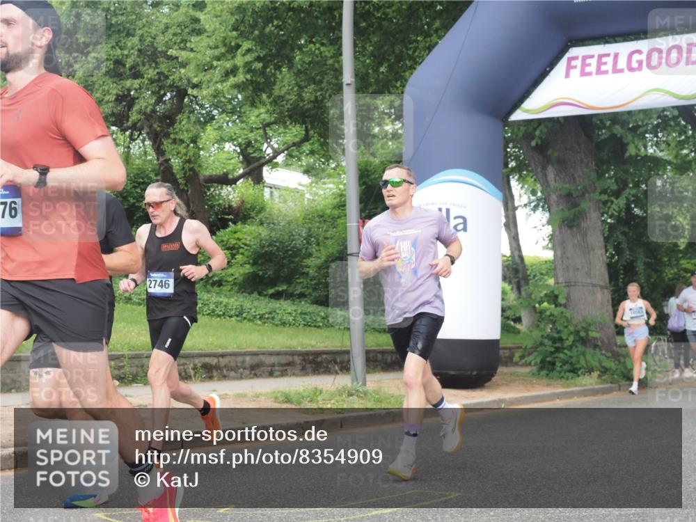 29.06.2025 - hella hamburg halbmarathon KatJ http://msf.ph/oto/8354909 29.06.2025 10:21:43 Zwischen KM18-KM19 51, 2746, 3935, 6358, 7793 meine-sportfotos.de