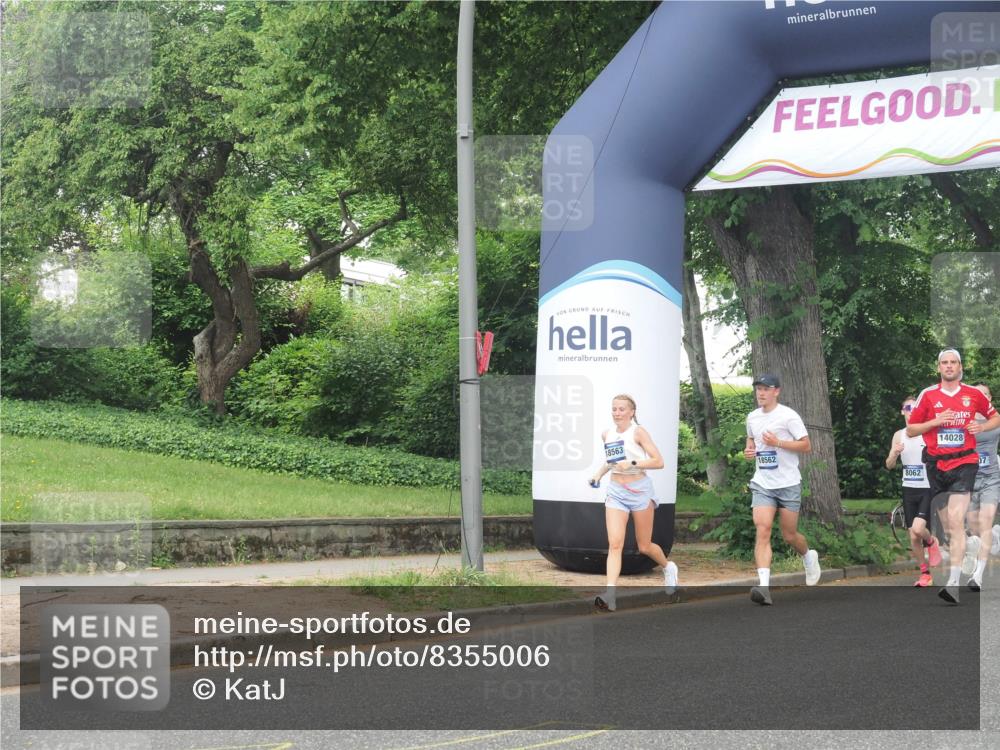 29.06.2025 - hella hamburg halbmarathon KatJ http://msf.ph/oto/8355006 29.06.2025 10:21:45 Zwischen KM18-KM19 51, 2746, 3935, 6358, 7793, 8062 meine-sportfotos.de