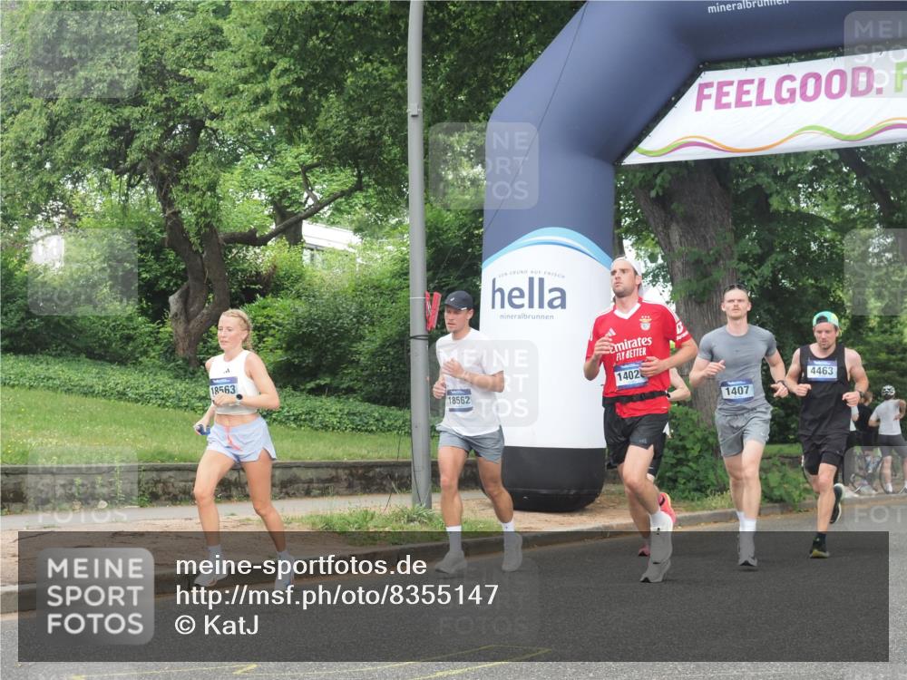 29.06.2025 - hella hamburg halbmarathon KatJ http://msf.ph/oto/8355147 29.06.2025 10:21:46 Zwischen KM18-KM19 51, 1407, 2746, 3935, 6358, 8062 meine-sportfotos.de
