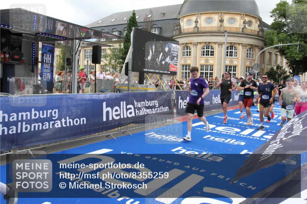 29.06.2025 - hella hamburg halbmarathon Michael Strokosch http://msf.ph/oto/8355259 29.06.2025 10:53:56 Ziel 1422, 1706, 1870, 6260, 6481, 7395, 7918, 7973, 9922, 10529, 10891, 12413, 13032, 14026, 14175, 15502, 16477, 16538, 17740, 18249, 18418, 18487, 18759, 18831, 18879, 18915, 19177 meine-sportfotos.de