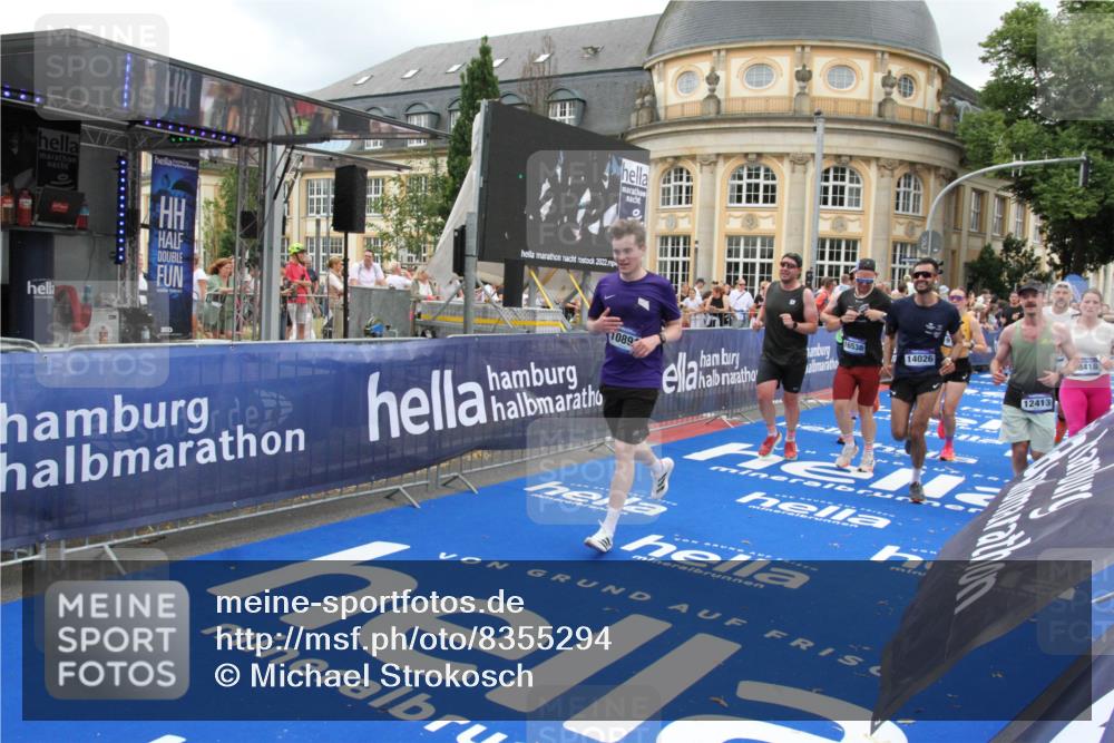 29.06.2025 - hella hamburg halbmarathon Michael Strokosch http://msf.ph/oto/8355294 29.06.2025 10:53:56 Ziel 1422, 1706, 1870, 6260, 6481, 7395, 7918, 7973, 9922, 10529, 10891, 12413, 13032, 14026, 14175, 15502, 16477, 16538, 17740, 18249, 18418, 18487, 18759, 18831, 18879, 18915, 19177 meine-sportfotos.de