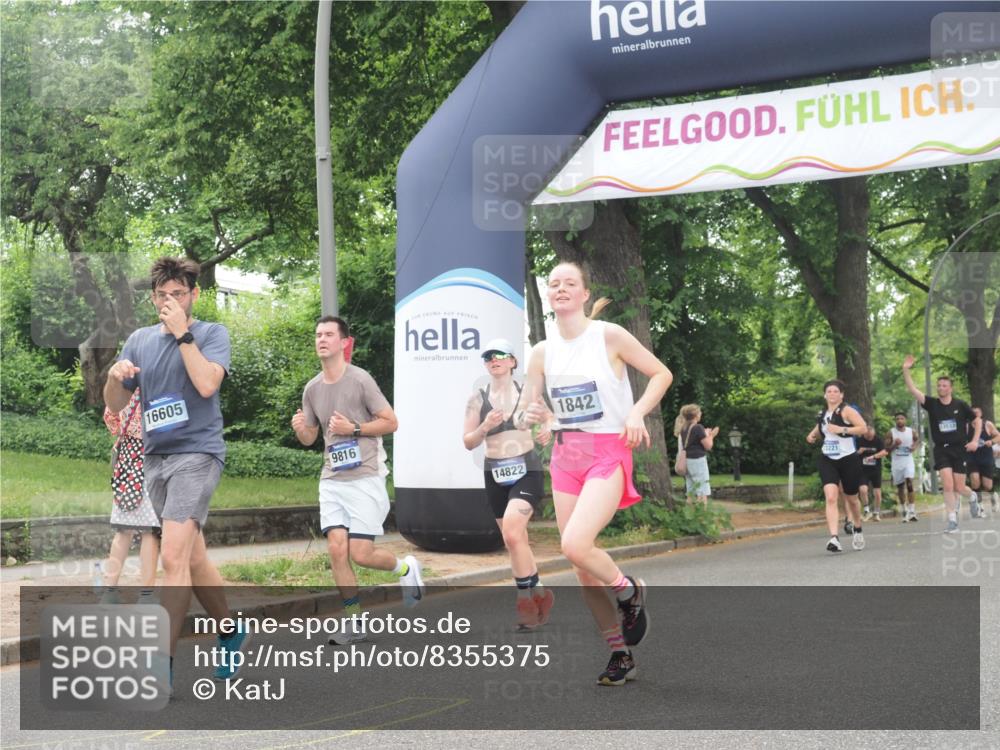 29.06.2025 - hella hamburg halbmarathon KatJ http://msf.ph/oto/8355375 29.06.2025 10:51:42 Zwischen KM18-KM19 1842, 3182, 3248, 6100, 6174 meine-sportfotos.de