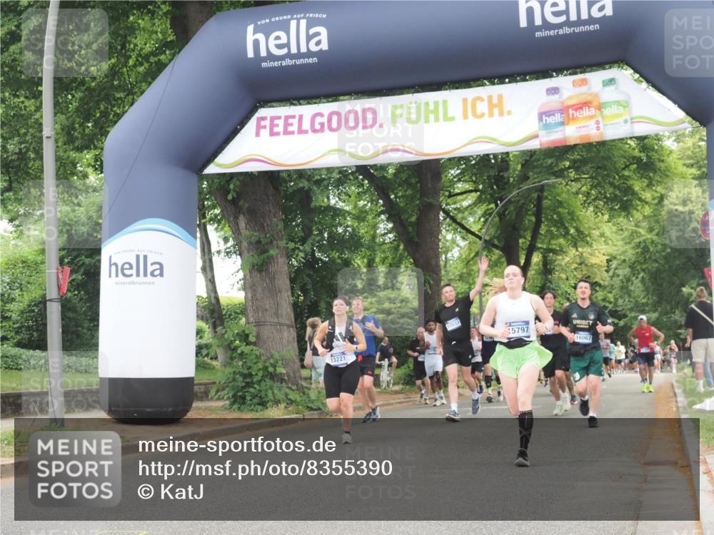29.06.2025 - hella hamburg halbmarathon KatJ http://msf.ph/oto/8355390 29.06.2025 10:51:44 Zwischen KM18-KM19 1842, 6174 meine-sportfotos.de